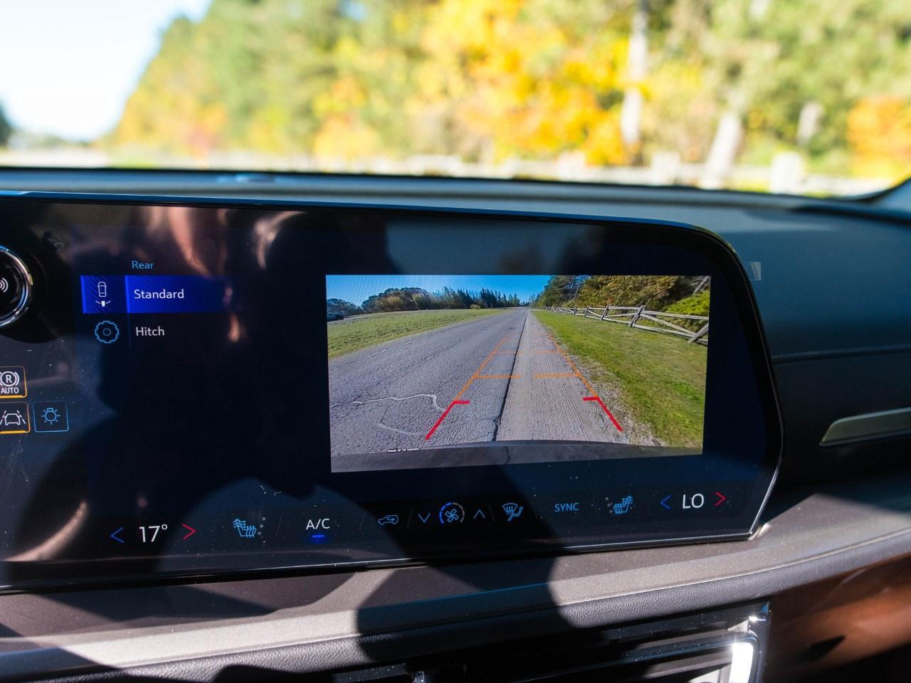 2027 Chevrolet Traverse AWD 4dr LT Photo