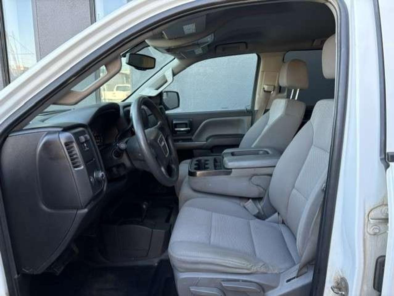 2016 GMC SIERRA 2500HD 4X4 CREW CAB-LONG BOX-CAMERA-NEW TIRES-CERTIFIED! Photo