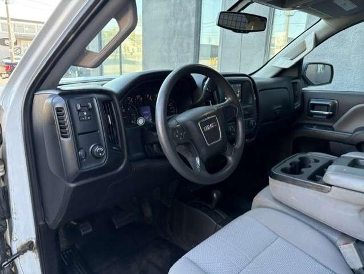 2016 GMC SIERRA 2500HD 4X4 CREW CAB-LONG BOX-CAMERA-NEW TIRES-CERTIFIED! Photo