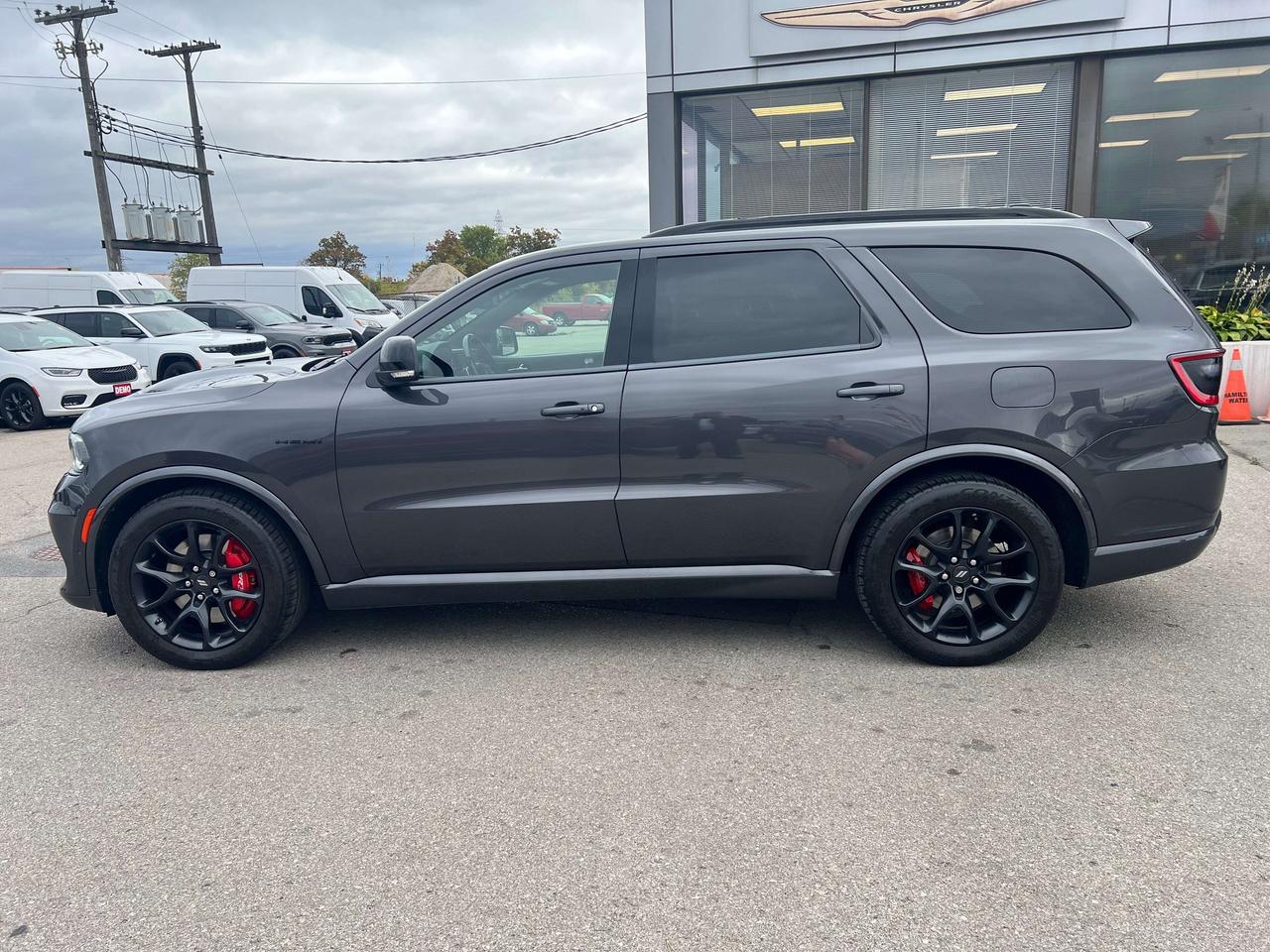 2023 Dodge Durango R/T HEMI V8 AWD *TOW-N-GO *BLACKTOP *PWR SUNROOF Photo