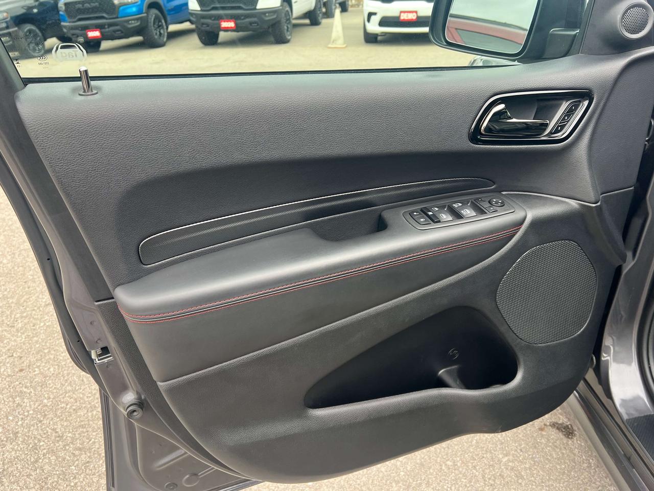 2023 Dodge Durango R/T HEMI V8 AWD *TOW-N-GO *BLACKTOP *PWR SUNROOF Photo