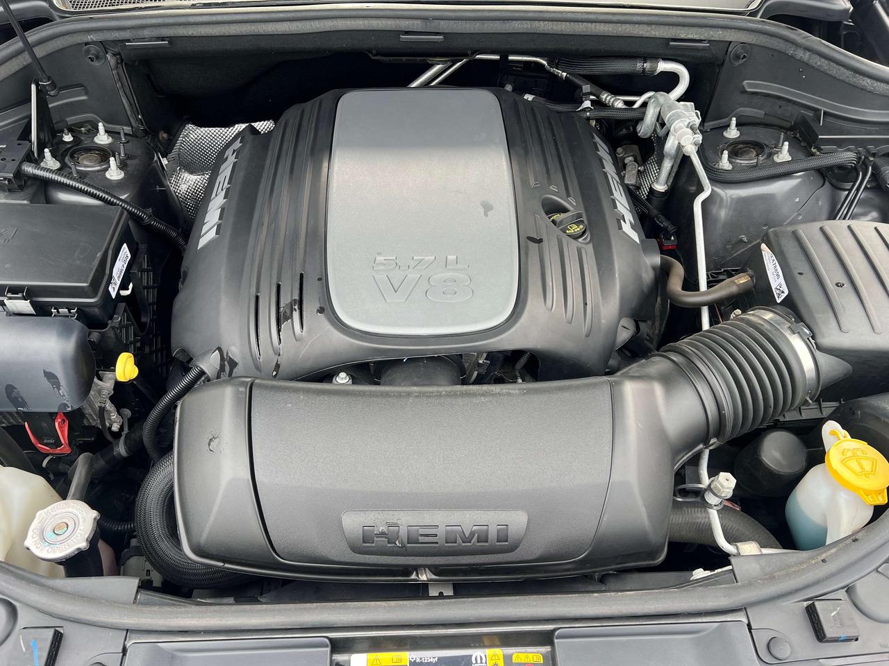 2023 Dodge Durango R/T HEMI V8 AWD *TOW-N-GO *BLACKTOP *PWR SUNROOF Photo