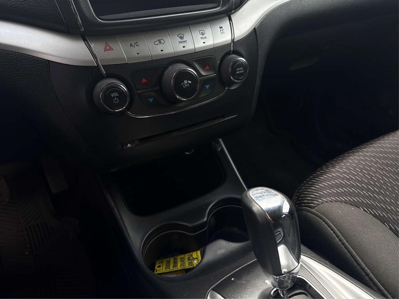 2012 Dodge Journey SXT DRIVE GREAT WE FINANCE ALL CREDIT Photo