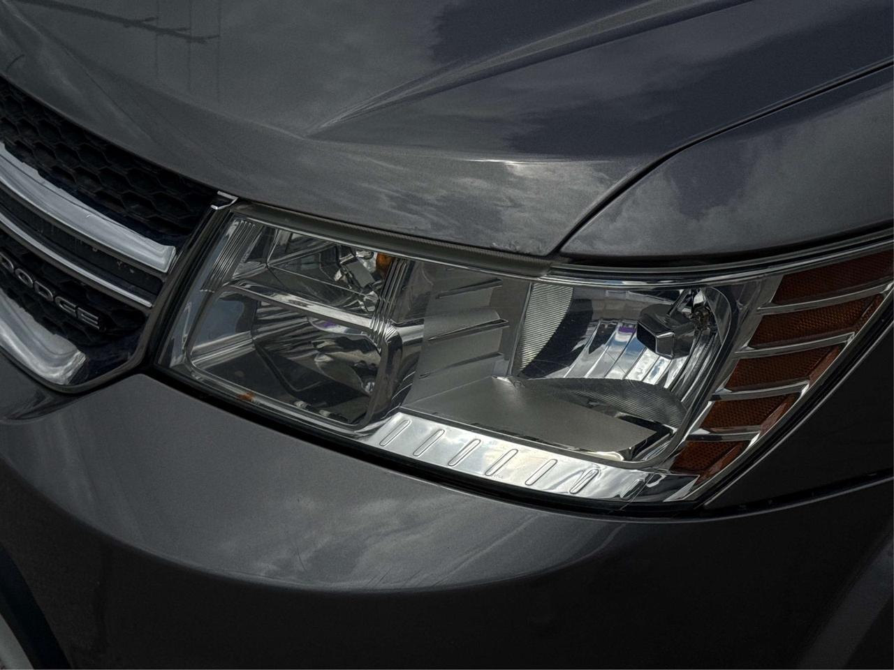 2012 Dodge Journey SXT DRIVE GREAT WE FINANCE ALL CREDIT Photo