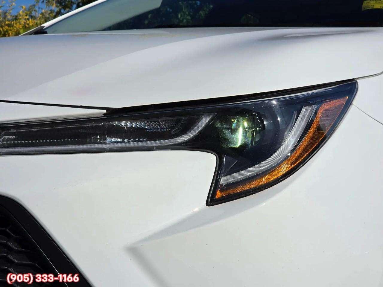 2022 Toyota Corolla LE Apple CarPlay & Android Auto • Lane Assist • Keyless Entry • Backup Camera • Cruise Control Photo