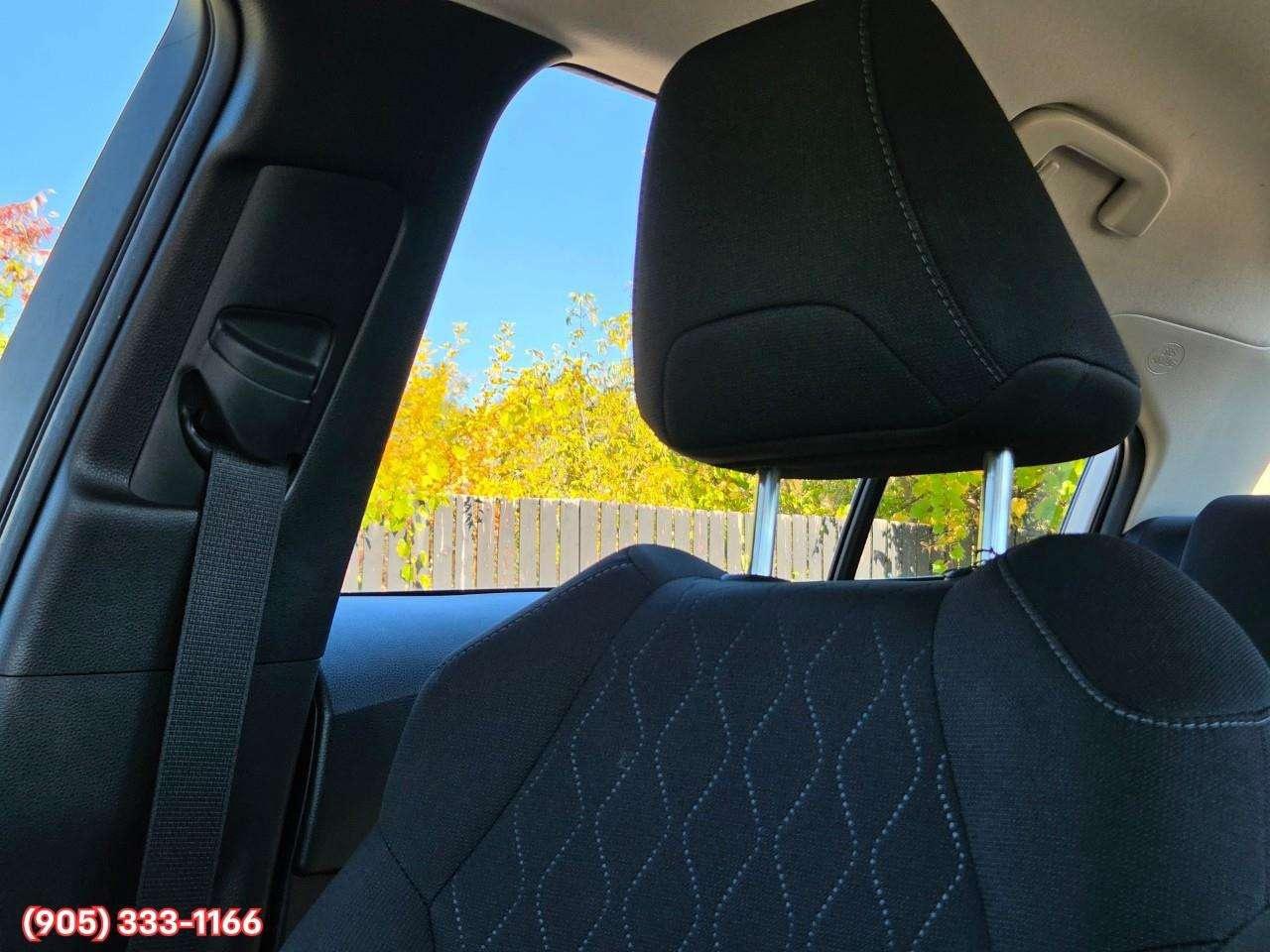 2022 Toyota Corolla LE Apple CarPlay & Android Auto • Lane Assist • Keyless Entry • Backup Camera • Cruise Control Photo