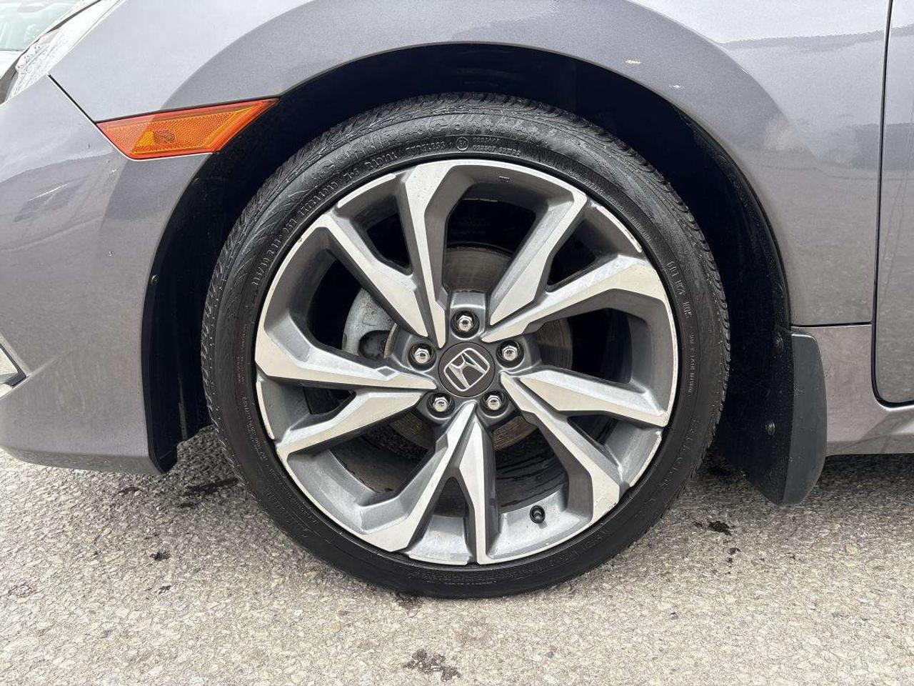 2019 Honda Civic Touring Leather Seats/Apple Carplay/Low Mileage Photo