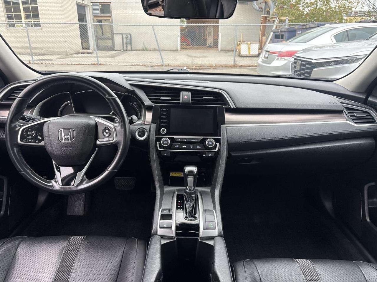 2019 Honda Civic Touring Leather Seats/Apple Carplay/Low Mileage Photo