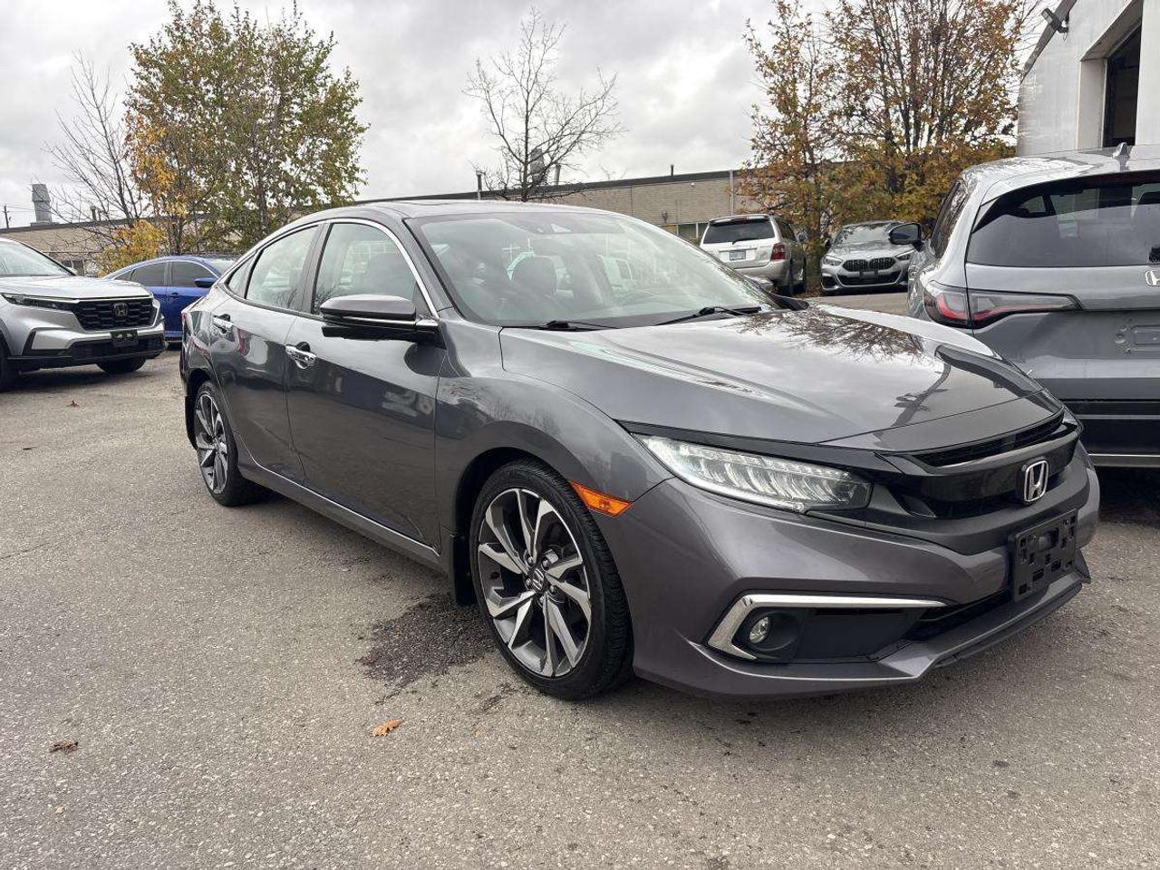2019 Honda Civic Touring Leather Seats/Apple Carplay/Low Mileage Photo
