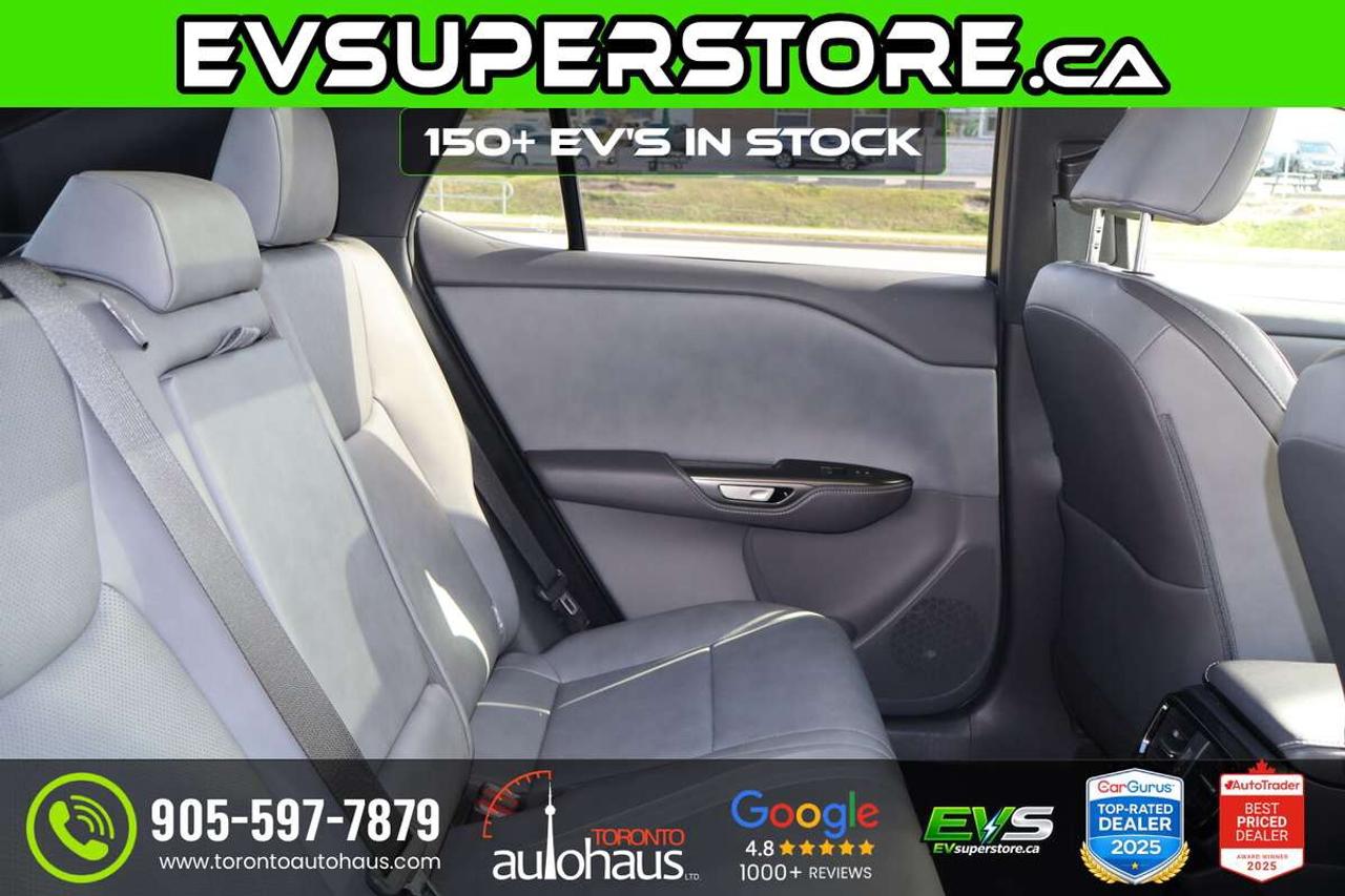 2024 Lexus RZ 450E I LUXURY PKG I LIKE NEW Photo