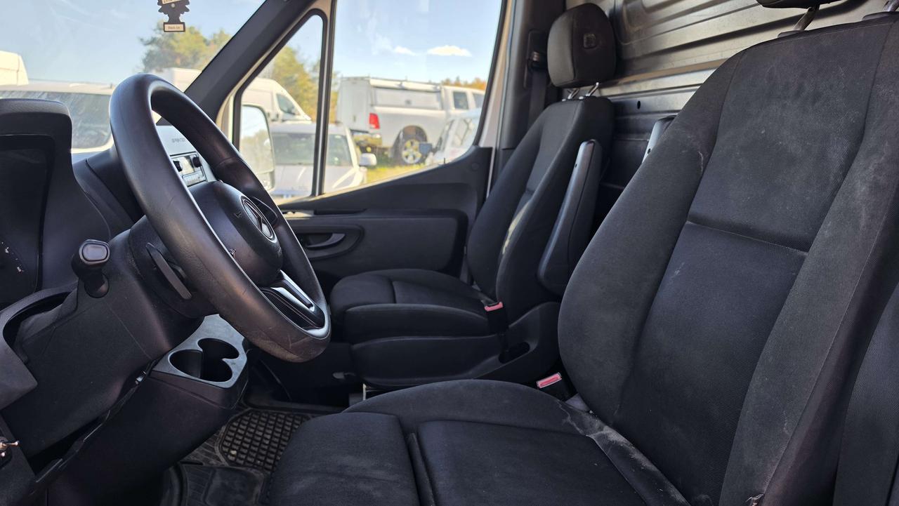2019 Mercedes-Benz Sprinter 3500XD 170WB - Dually - V6 Diesel - HCV-023188 Photo