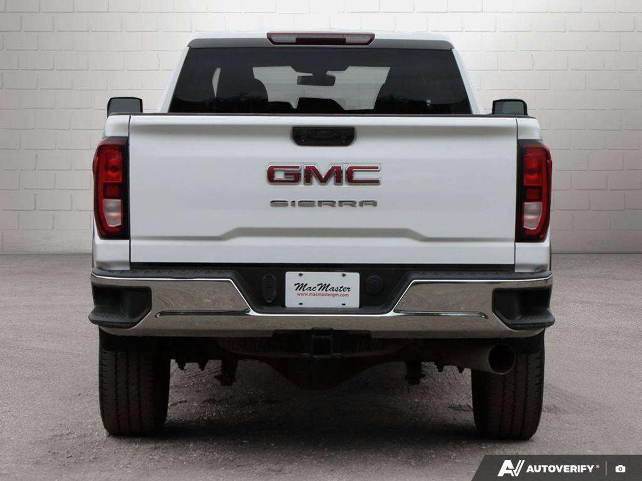 2020 GMC Sierra 3500HD SRW WT, 6.6L DURAMAX V8, 4X4, STEELS, CLOTH, TRAILERING PKG, 1-OWNER, MACMASTER ORIGINAL, CERTIFIED AS-TRADED! Photo3