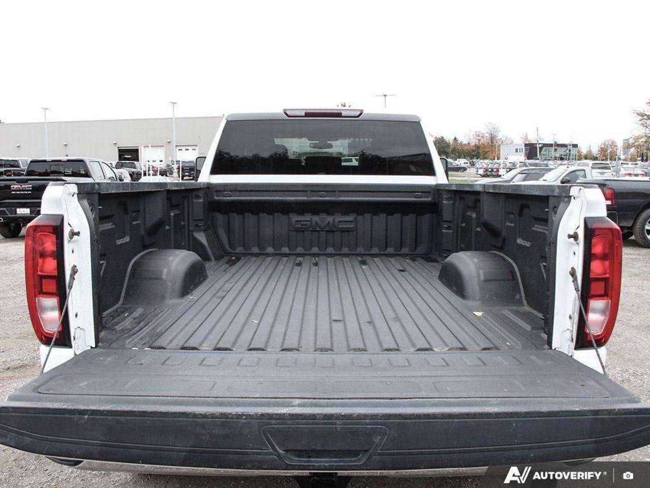 2020 GMC Sierra 3500HD SRW WT, 6.6L DURAMAX V8, 4X4, STEELS, CLOTH, TRAILERING PKG, 1-OWNER, MACMASTER ORIGINAL, CERTIFIED AS-TRADED! Photo