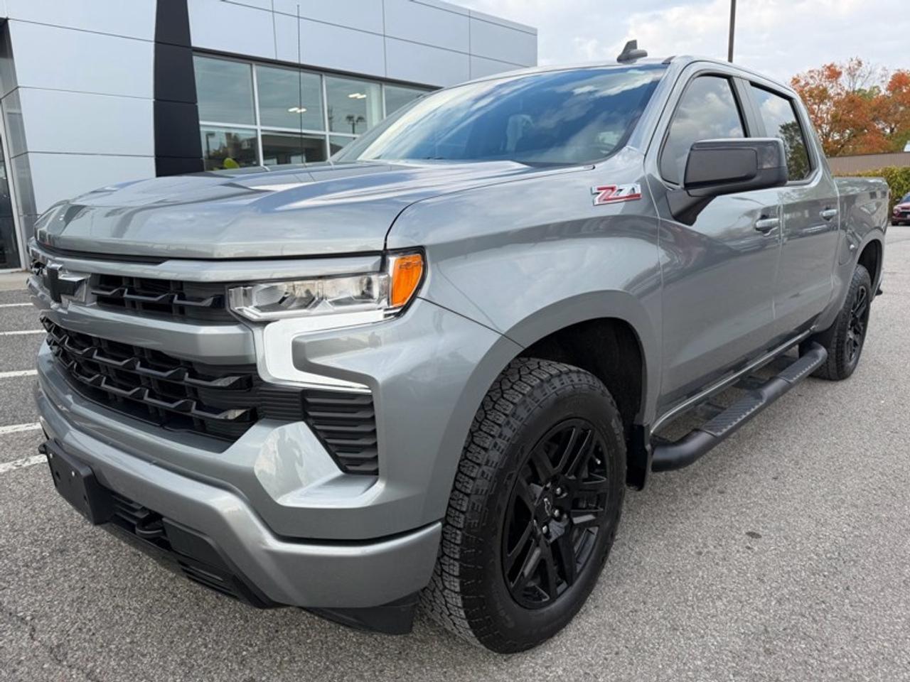2024 Chevrolet Silverado 1500 Crew Cab Short Box 4-Wheel Drive RST Photo5