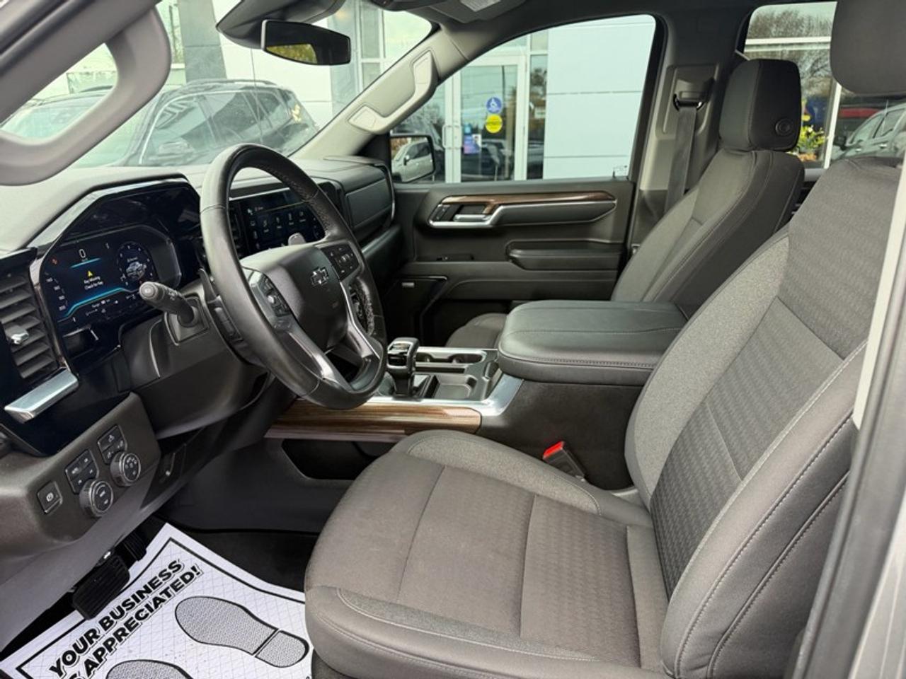 2024 Chevrolet Silverado 1500 Crew Cab Short Box 4-Wheel Drive RST Photo