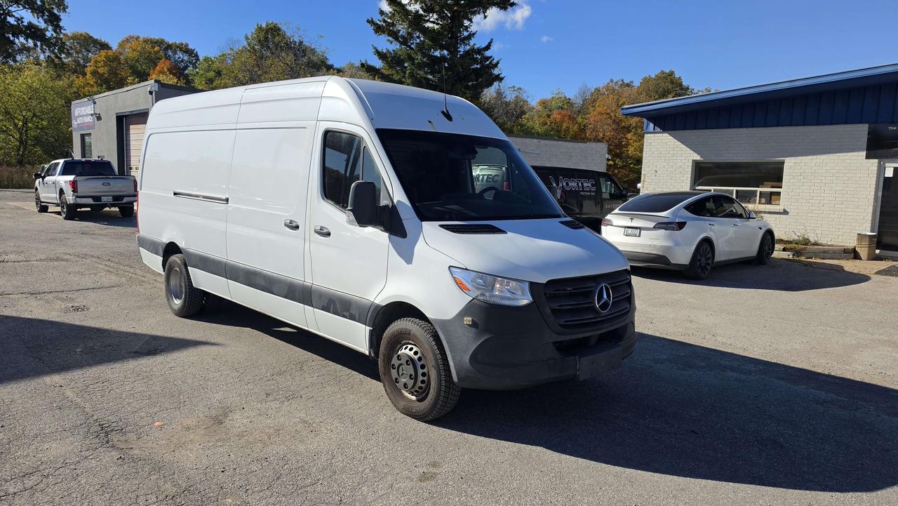 2019 Mercedes-Benz Sprinter 3500XD 170WB - Dually - V6 Diesel - HCV-023188 Photo