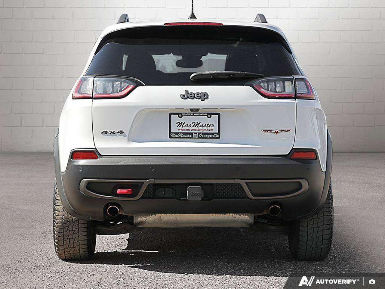2019 Jeep Cherokee , 3.2L V6, 4X4, ALLOYS, LEATHER, NAV, TRAILHAWK L PLUS, AS-TRADED! Photo