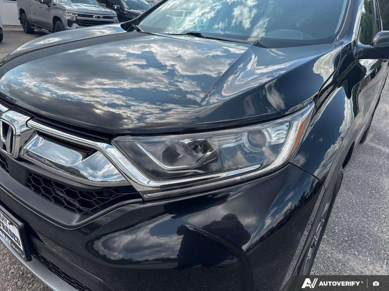2019 Honda CR-V LEATHER SEATING. SUNROOF. FUEL EFFICIENT. MULTI ANGLE REAR VIEW CAMERA. CERTIFIED. Photo