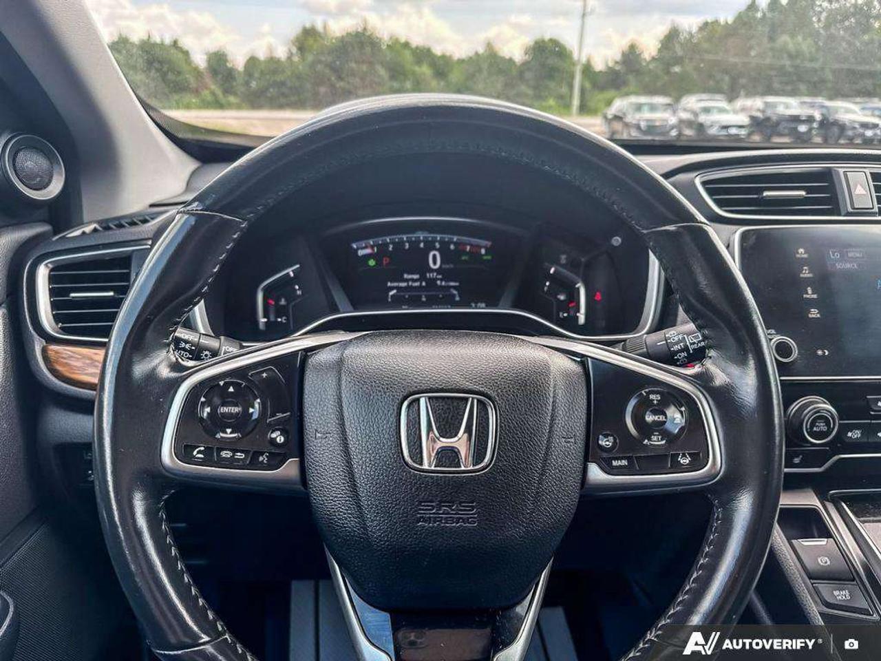 2019 Honda CR-V LEATHER SEATING. SUNROOF. FUEL EFFICIENT. MULTI ANGLE REAR VIEW CAMERA. CERTIFIED. Photo