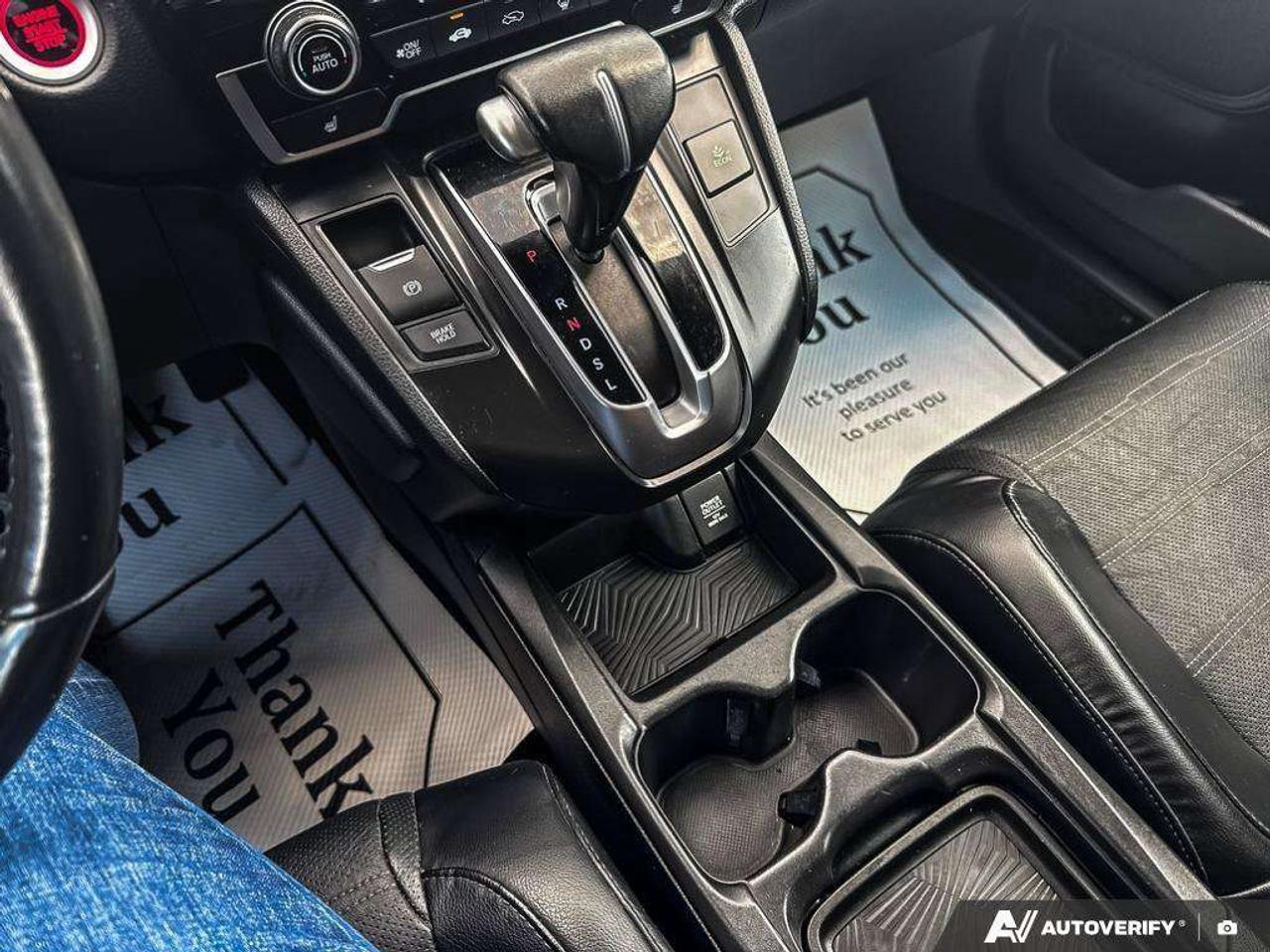 2019 Honda CR-V LEATHER SEATING. SUNROOF. FUEL EFFICIENT. MULTI ANGLE REAR VIEW CAMERA. CERTIFIED. Photo