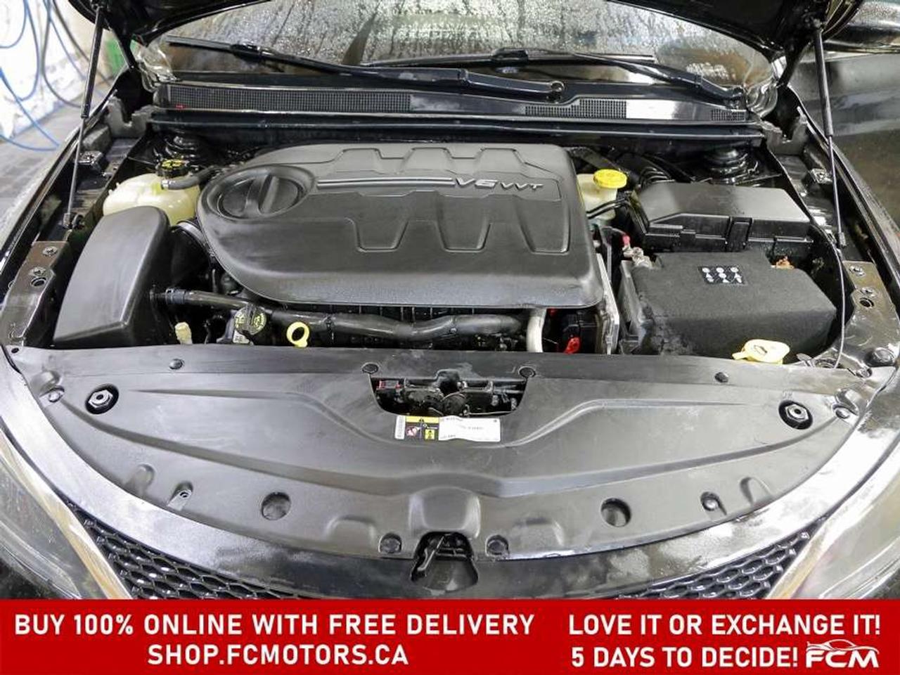 2015 Chrysler 200 C   FULLY CERTIFIED WITH WARRANTY Photo