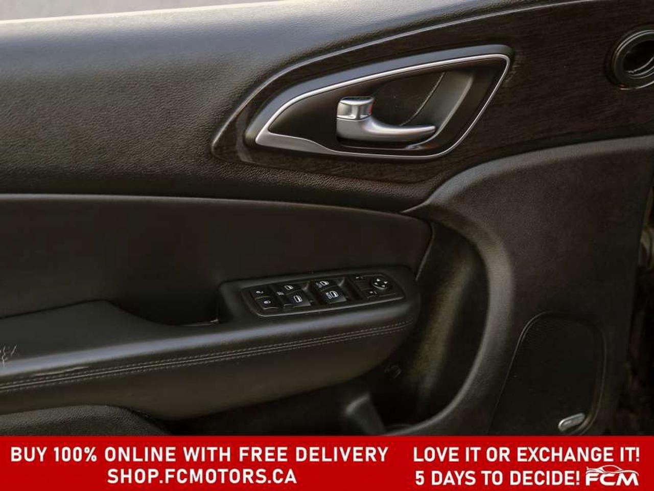 2015 Chrysler 200 C   FULLY CERTIFIED WITH WARRANTY Photo