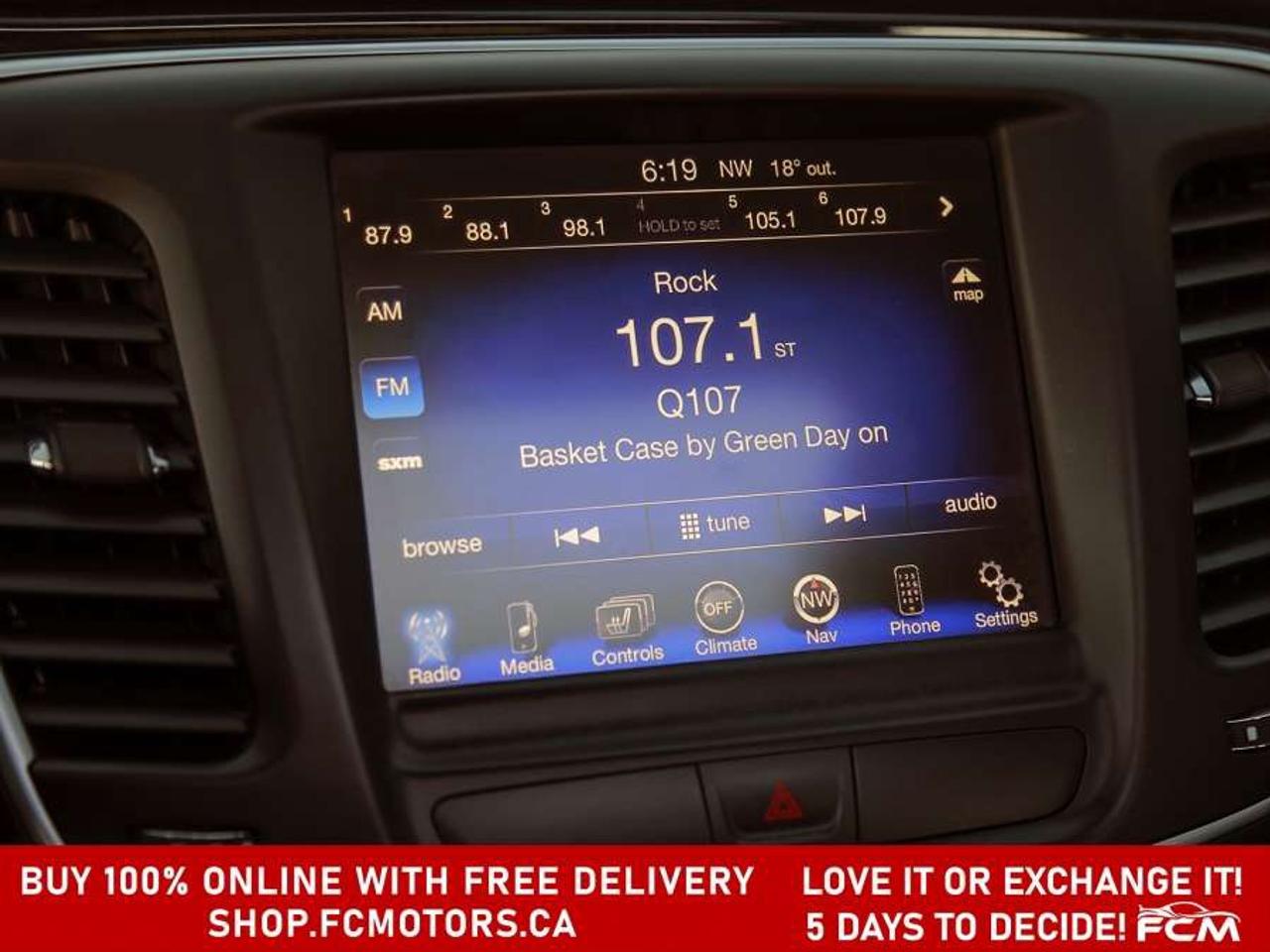 2015 Chrysler 200 C   FULLY CERTIFIED WITH WARRANTY Photo