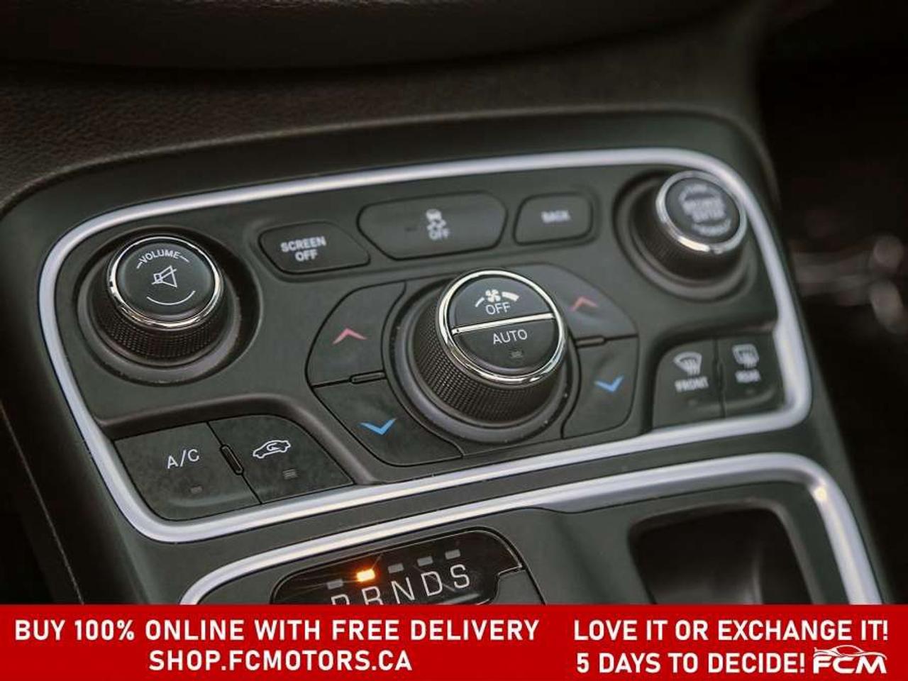 2015 Chrysler 200 C   FULLY CERTIFIED WITH WARRANTY Photo