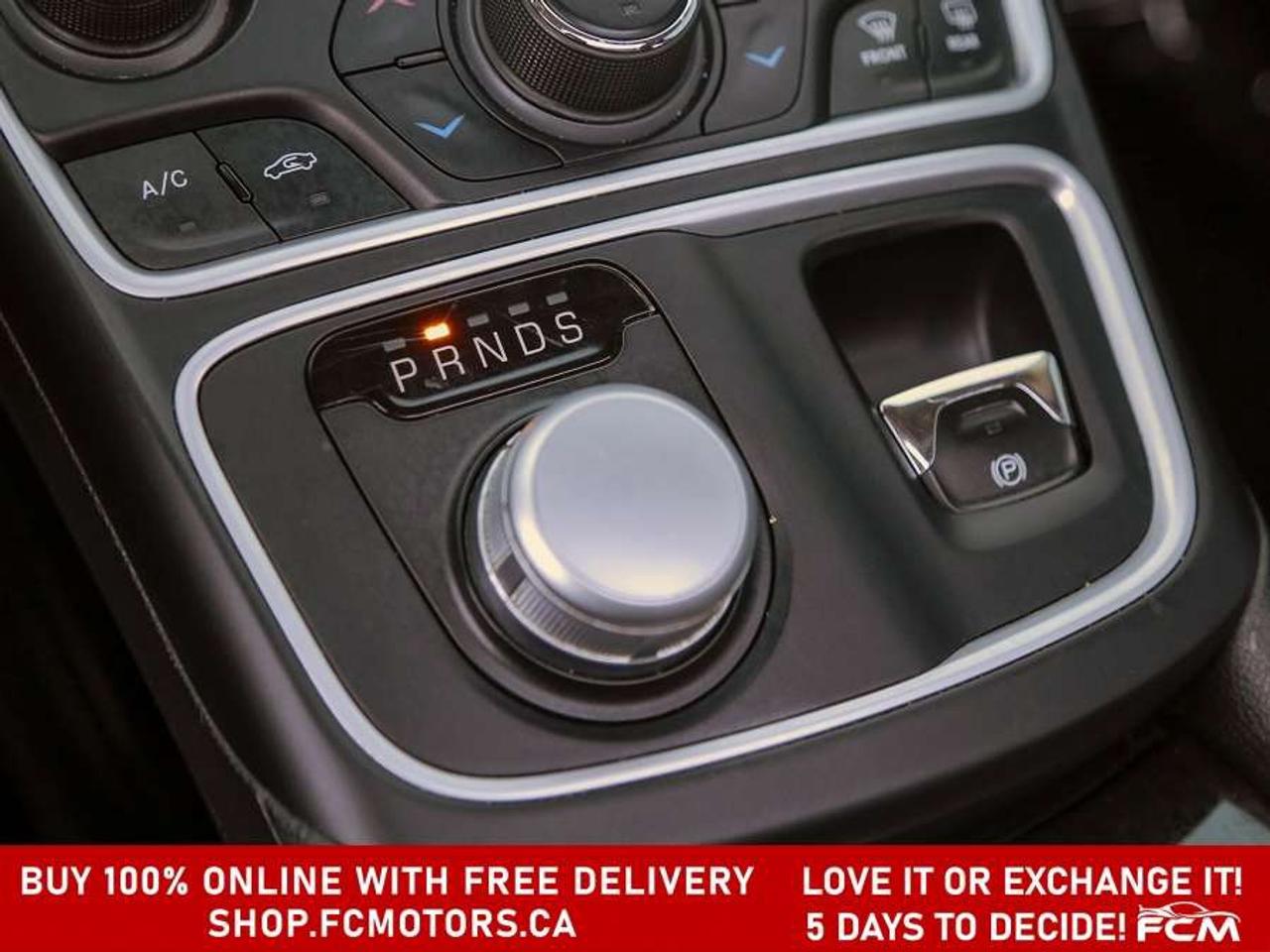 2015 Chrysler 200 C   FULLY CERTIFIED WITH WARRANTY Photo