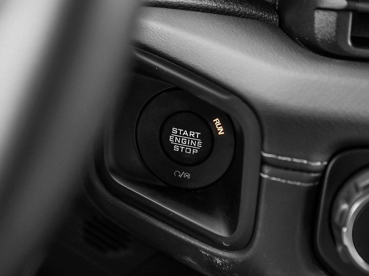 2027 Jeep Wrangler Sahara Photo
