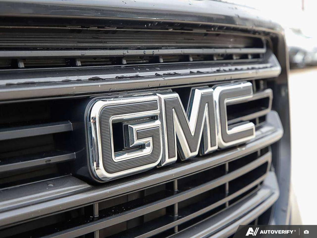 2019 GMC Terrain , 2.0L 4 CYL, AWD, ALLOYS, CLOTH, SUNROOF, ELEVATION, AS-TRADED! Photo