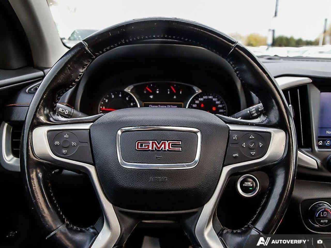 2019 GMC Terrain , 2.0L 4 CYL, AWD, ALLOYS, CLOTH, SUNROOF, ELEVATION, AS-TRADED! Photo