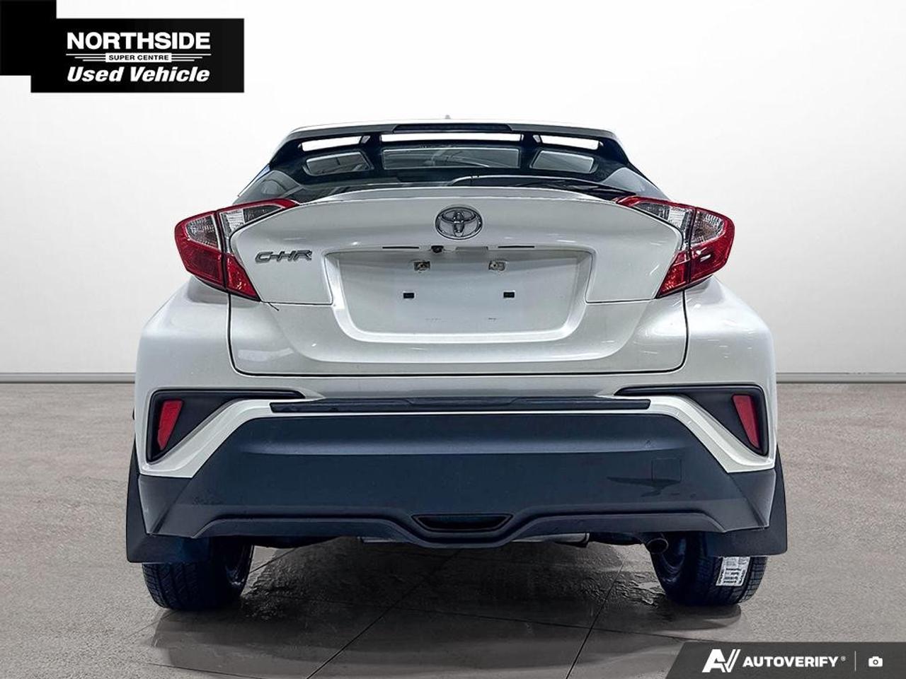 2021 Toyota C-HR XLE Premium FWD Photo
