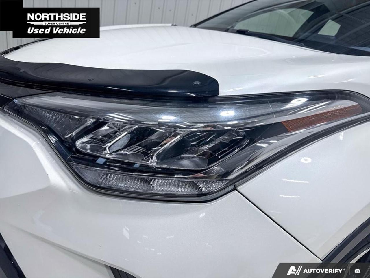 2021 Toyota C-HR XLE Premium FWD Photo
