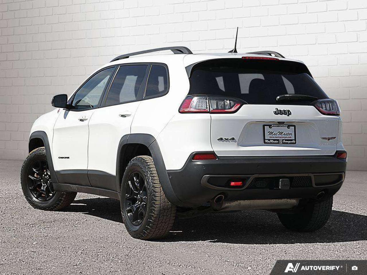 2019 Jeep Cherokee , 3.2L V6, 4X4, ALLOYS, LEATHER, NAV, TRAILHAWK L PLUS, AS-TRADED! Photo