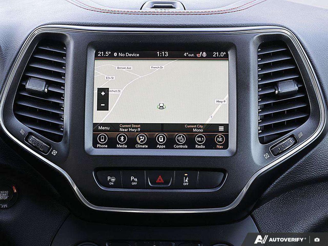 2019 Jeep Cherokee , 3.2L V6, 4X4, ALLOYS, LEATHER, NAV, TRAILHAWK L PLUS, AS-TRADED! Photo