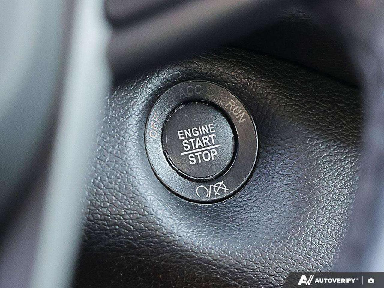 2019 Jeep Cherokee , 3.2L V6, 4X4, ALLOYS, LEATHER, NAV, TRAILHAWK L PLUS, AS-TRADED! Photo