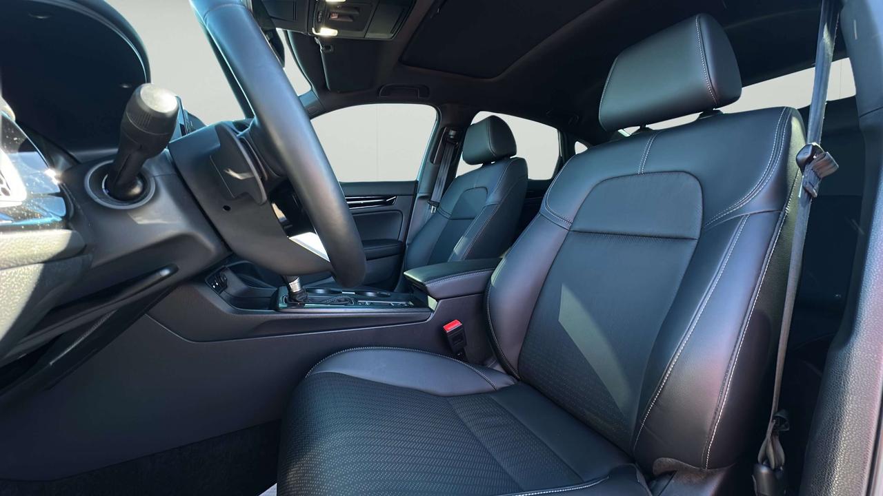 2025 Honda Civic Sport Touring Photo