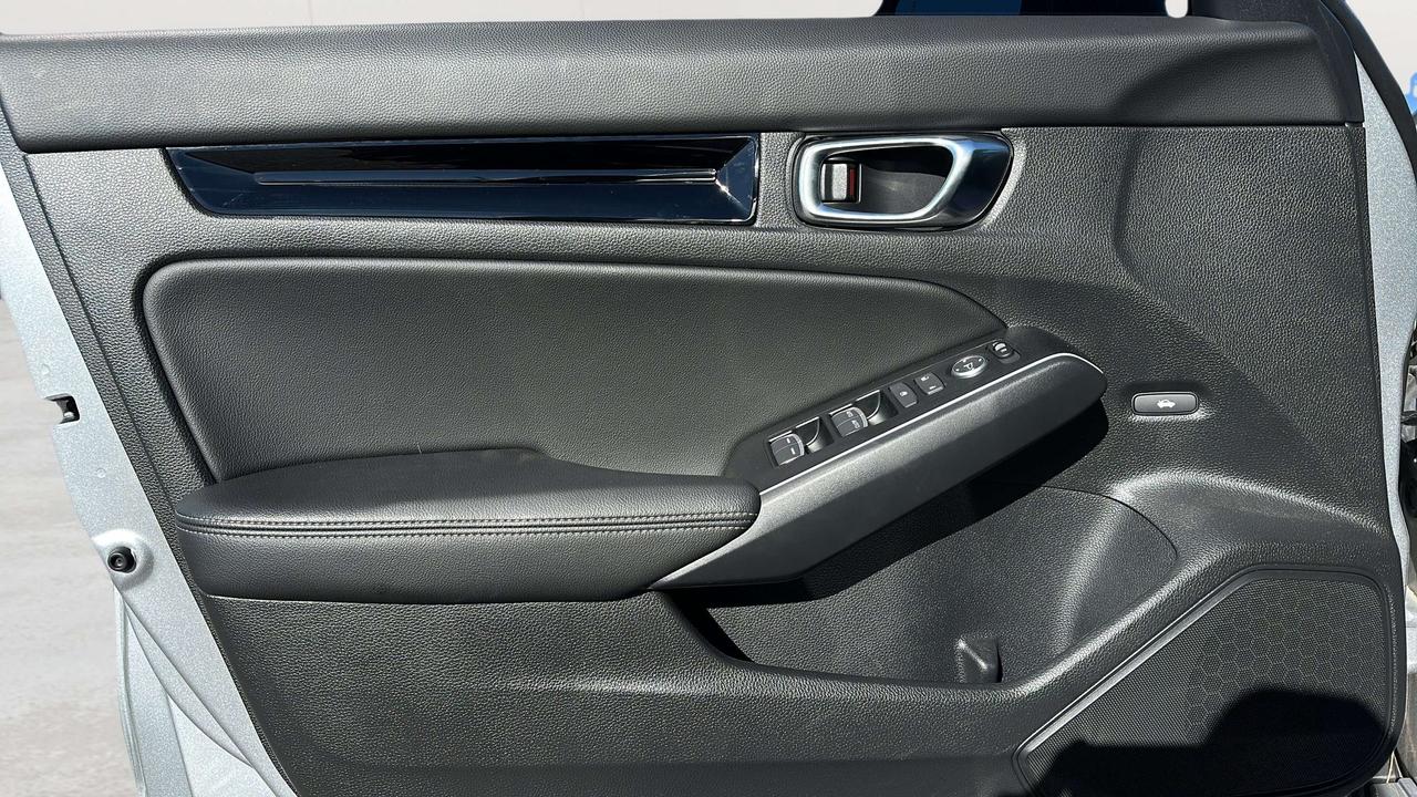 2025 Honda Civic Sport Touring Photo