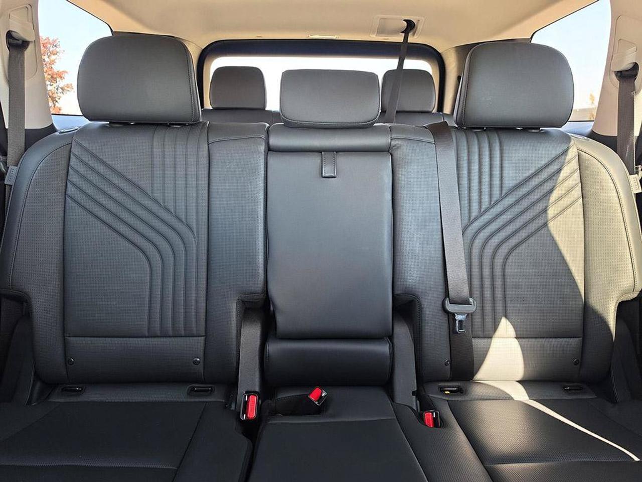2026 Hyundai PALISADE Preferred Trend | One Owner | Clean CarFax | Low KMS | Remaining Factory Warranty | Smells New! Photo