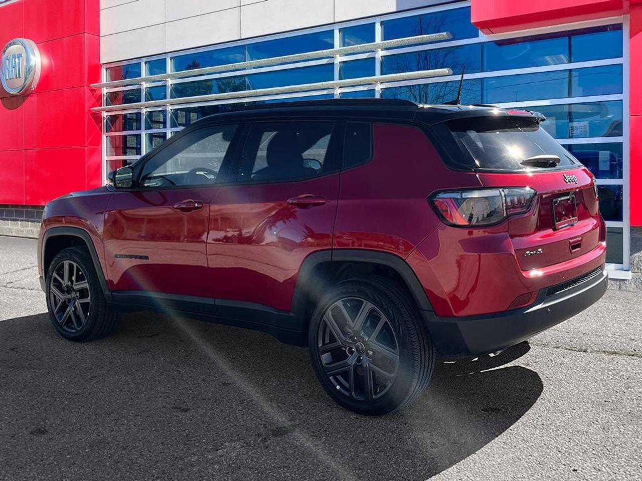 2026 Jeep Compass Limited | Red Hot Pearl | One Owner | Clean CarFax | Ontario Vehicle | Great Value | Low KMS | Photo