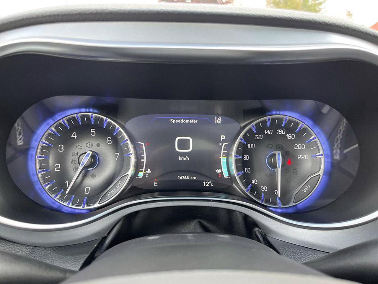 2026 Chrysler Pacifica Limited | Clean CarFax | Ontario Vehicle | Great Value | Still Smells New | Loaded! | Leather | Photo