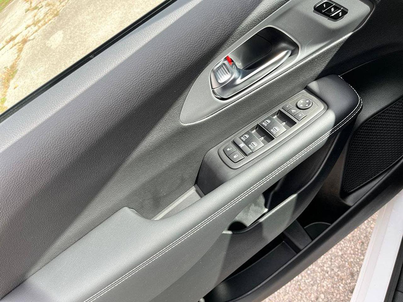 2026 Chrysler Pacifica Limited | Clean CarFax | Ontario Vehicle | Great Value | Still Smells New | Loaded! | Leather | Photo