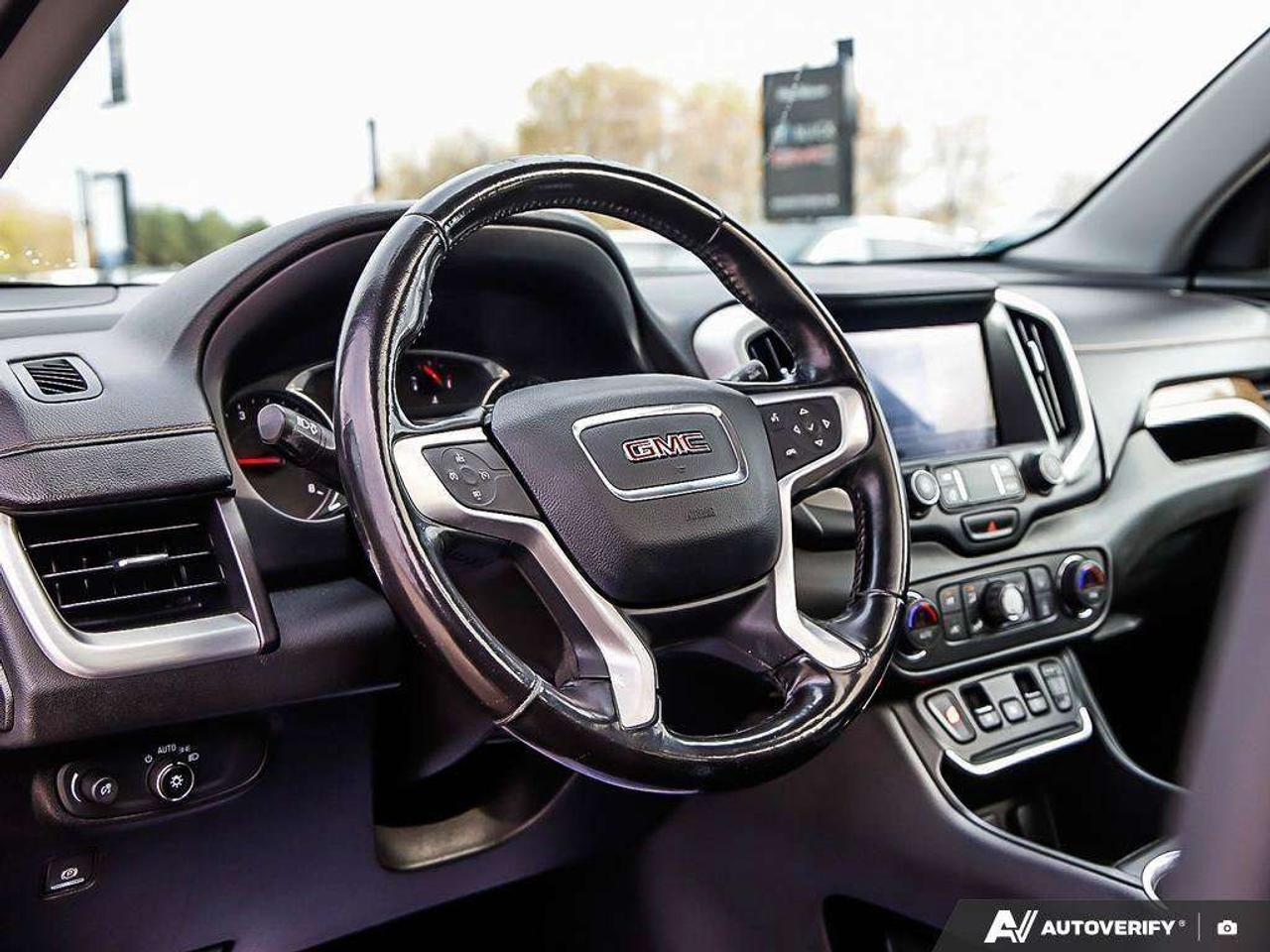 2019 GMC Terrain , 2.0L 4 CYL, AWD, ALLOYS, CLOTH, SUNROOF, ELEVATION, AS-TRADED! Photo