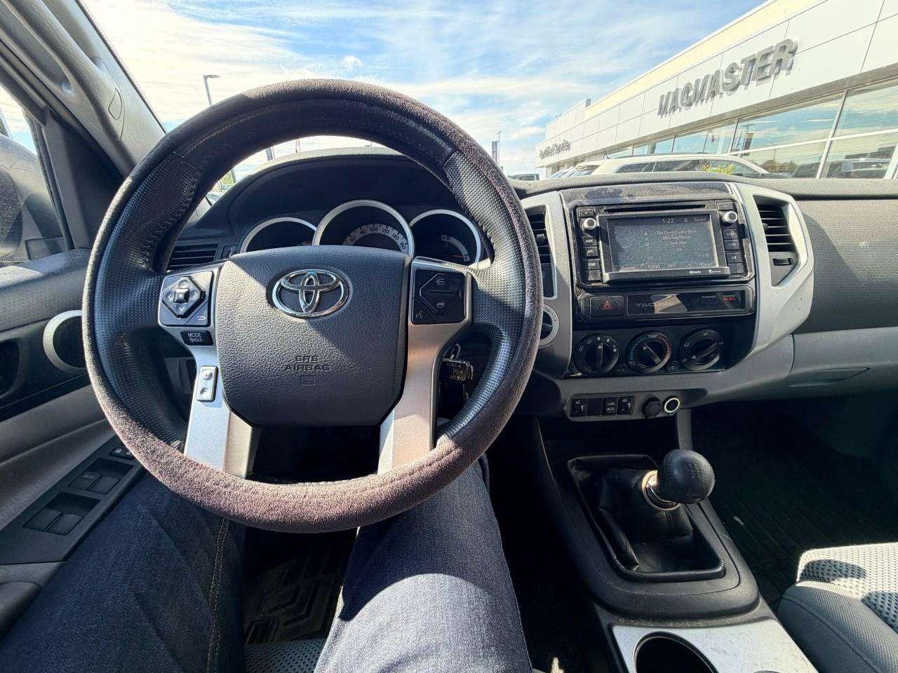 2015 Toyota Tacoma TRD SPORT, MANUAL, 4.0L V6, 4X4, ALLOYS, DOUBLE CAB, 2-OWNERS, CERTIFIED AS-TRADED! Photo