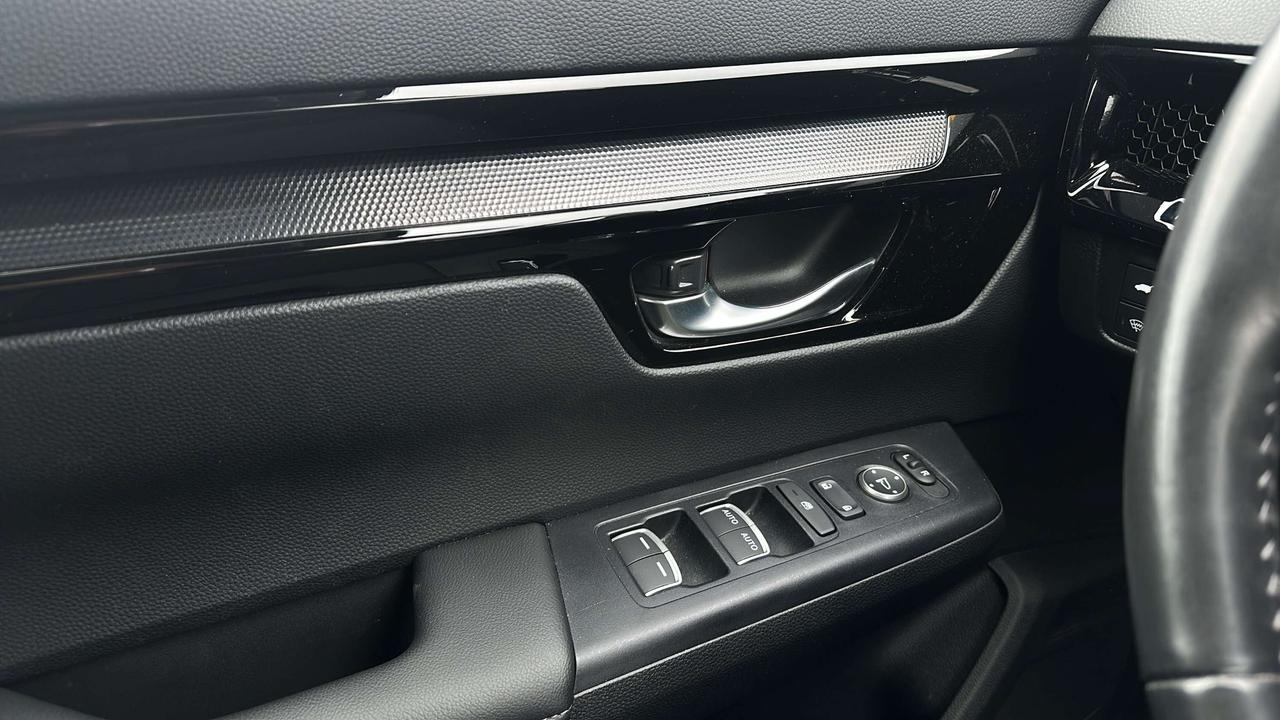 2025 Honda CR-V Sport Photo