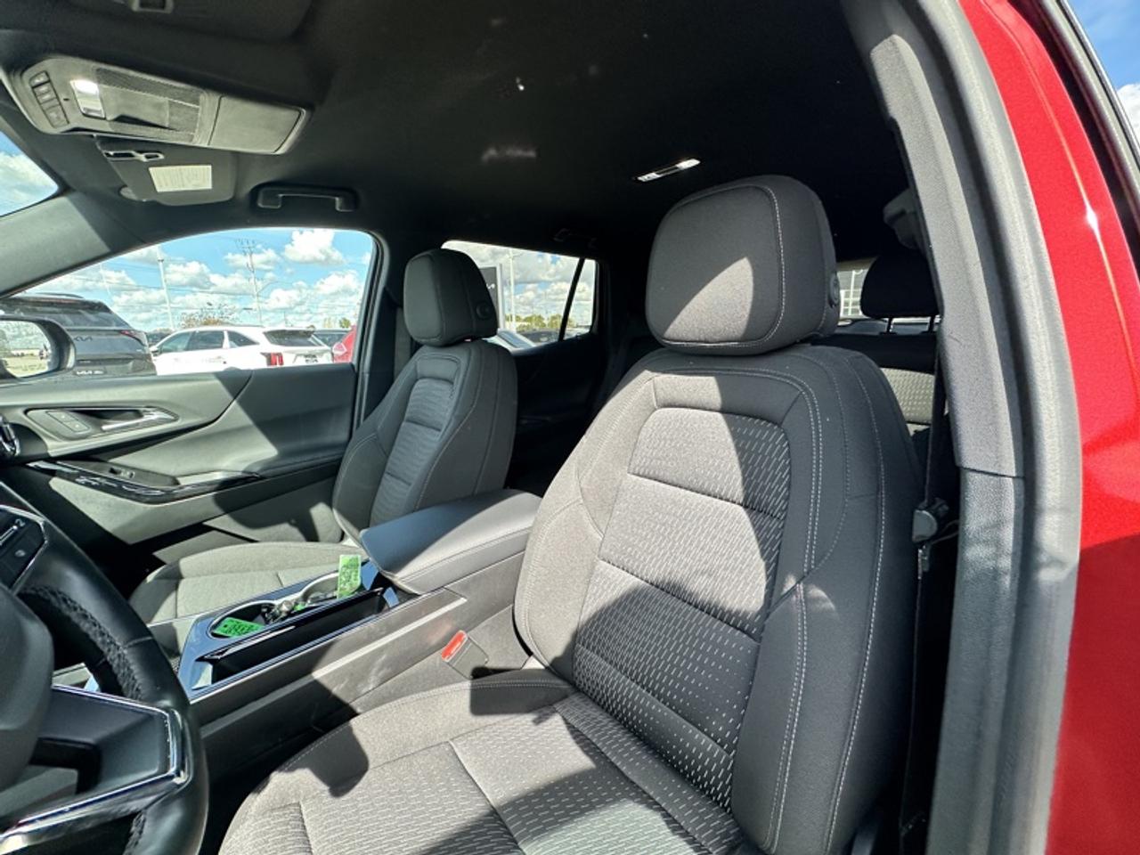2025 Chevrolet Equinox LT Photo