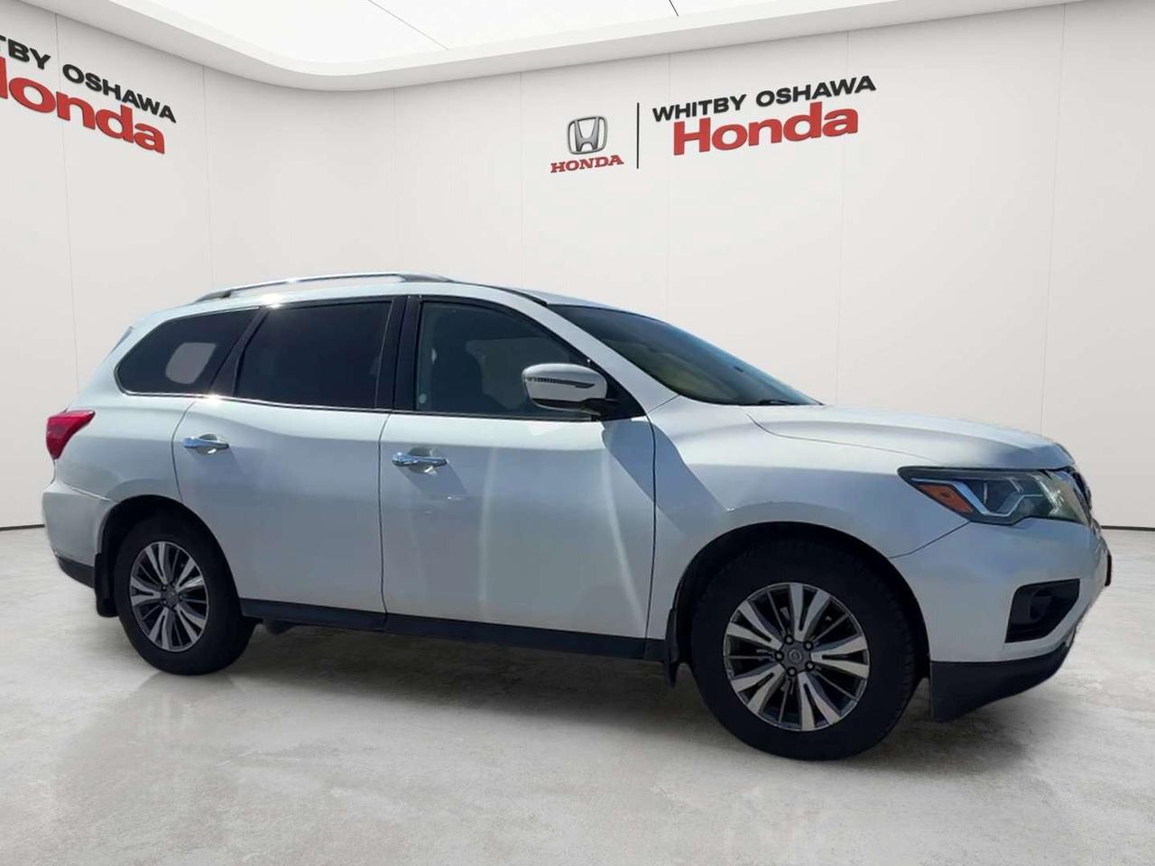 2019 Nissan Pathfinder SV Photo