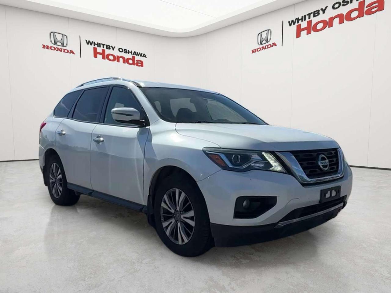 2019 Nissan Pathfinder SV Photo