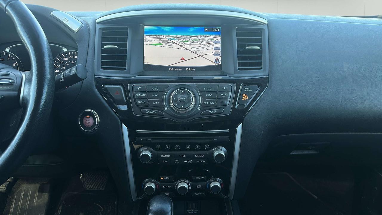 2019 Nissan Pathfinder SV Photo
